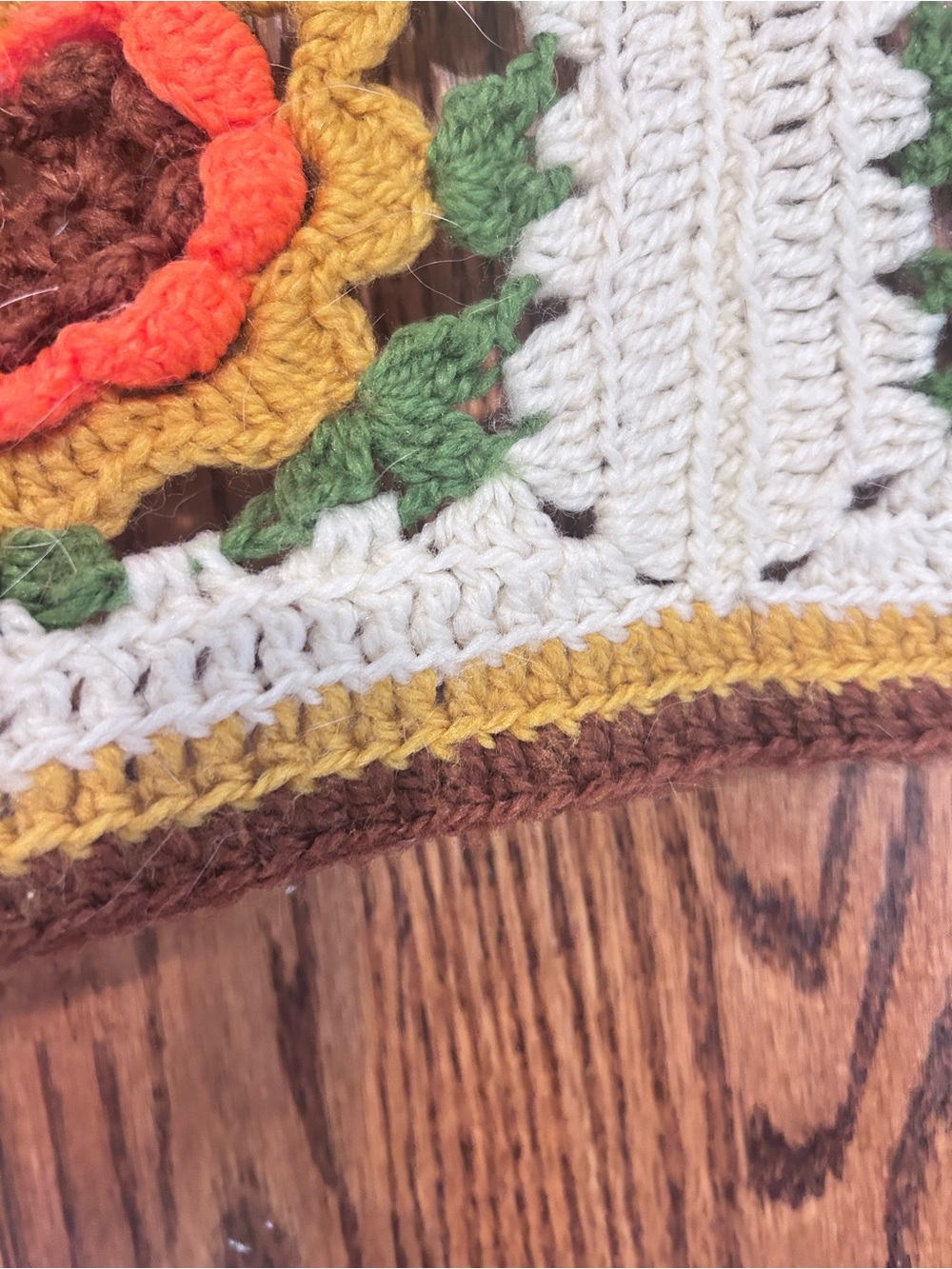 Vintage Handmade Crochet Floral Granny Square Afghan Throw Blanket Boho Fall 70s - Picture 4 of 4